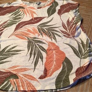 Orvis Cream Tee with Coral & Olive Leaf Print Sz m